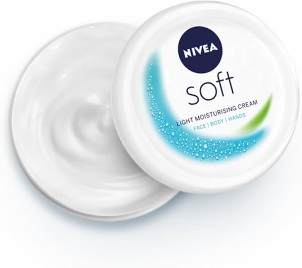 Nivea Soft Light Moisturising Cream (50ml)